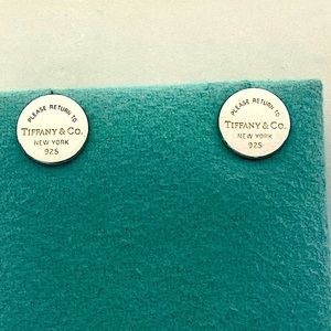 Classic RTT Earrings. These circle are in great shape.